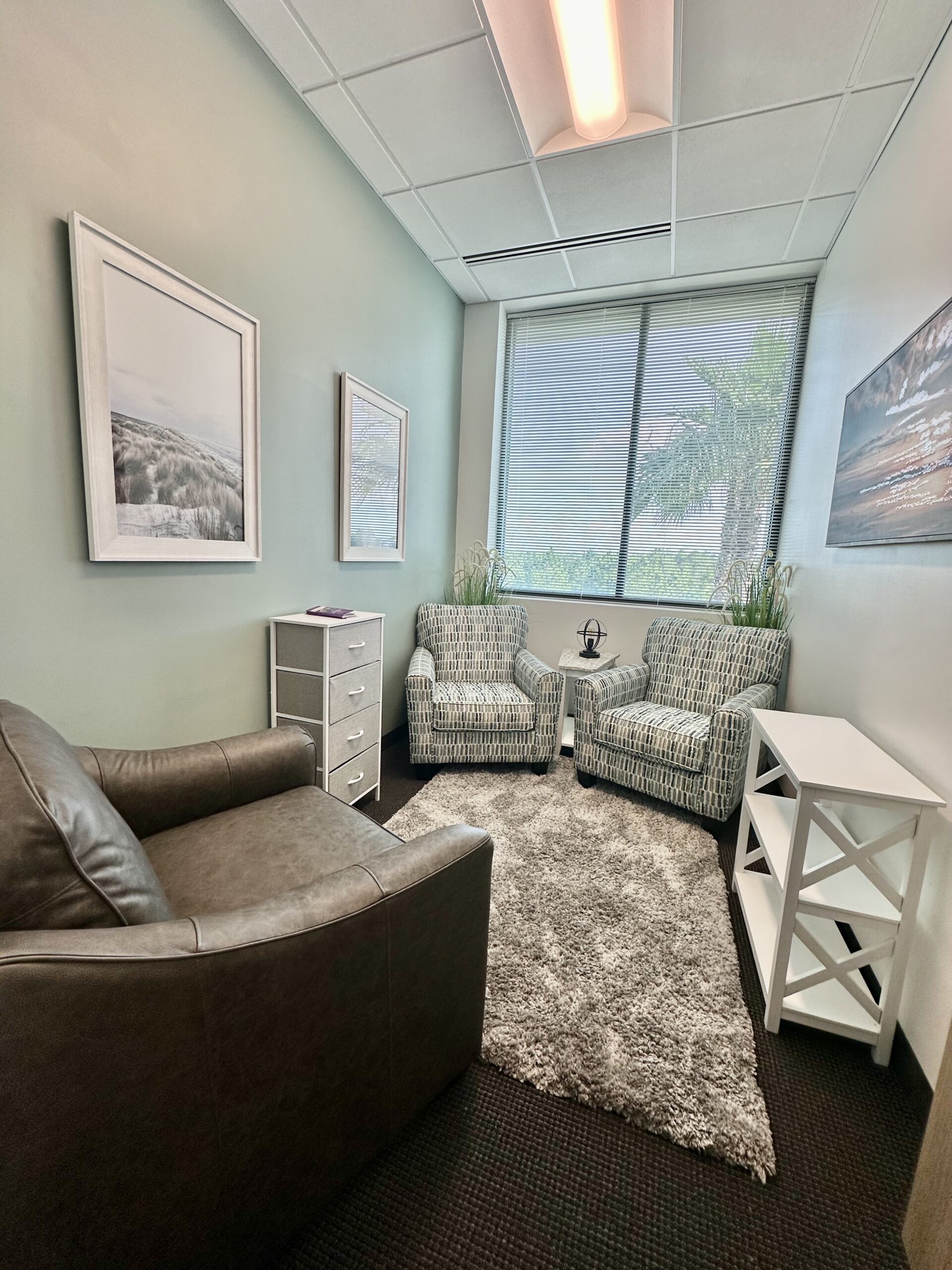 Windermere Room 1 Vertical View