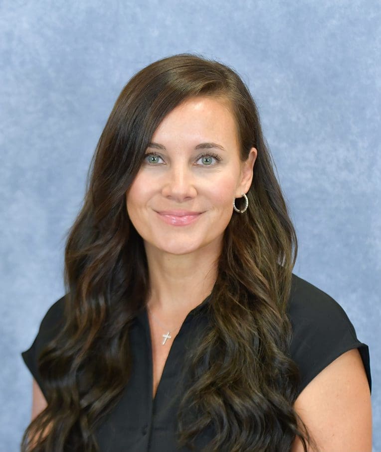 Stacy Carter Headshot Photo